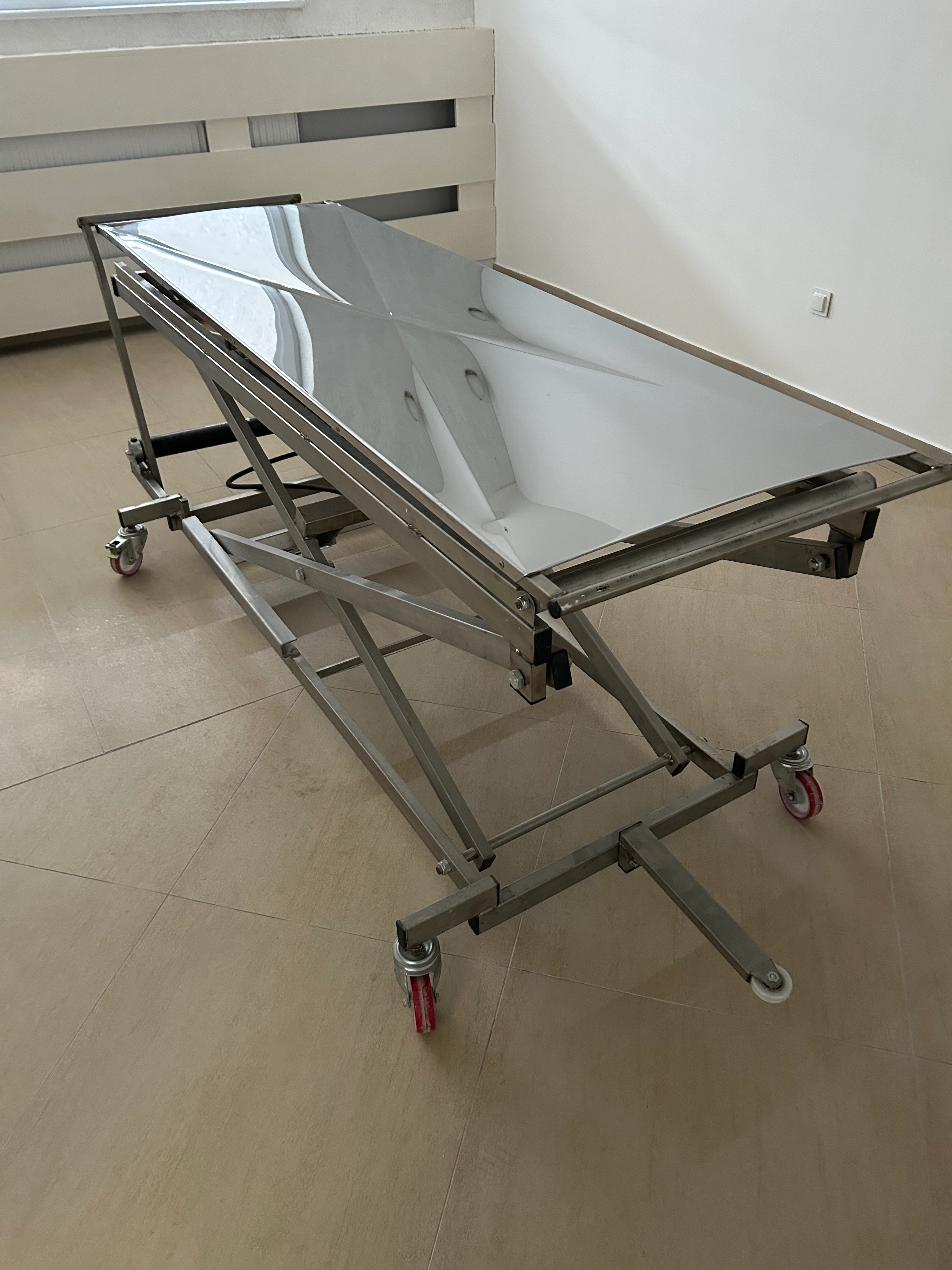 Stół przygotowawczy